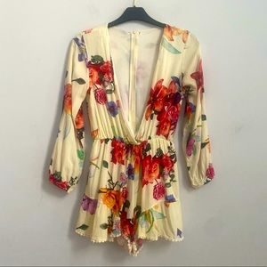 Sweet & sexy ivory summer floral romper